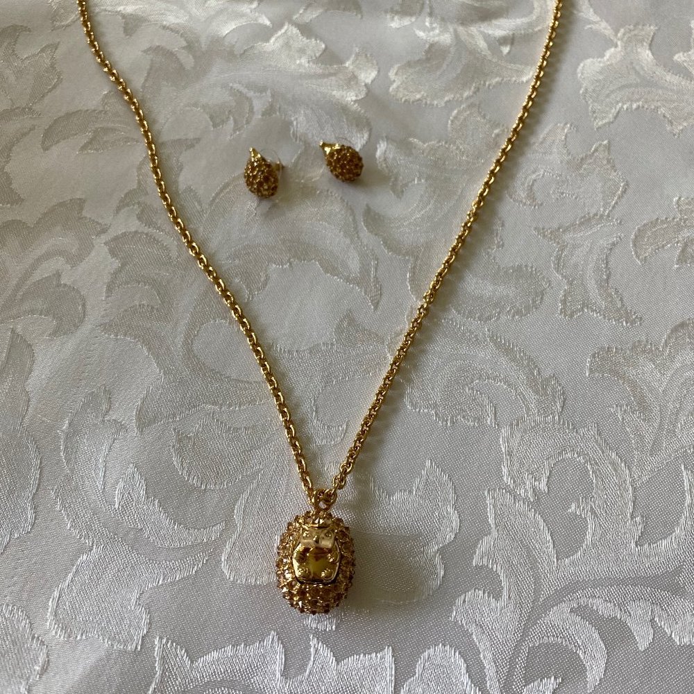 Kate Spade Into The Woods gold-tone Hedgehog & earrings set
